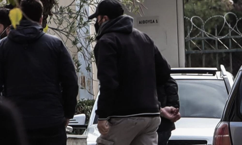 Ανήλικοι συνεπλάκησαν σε γυμνάσιο στην Κυψέλη – Δύο συλλήψεις
